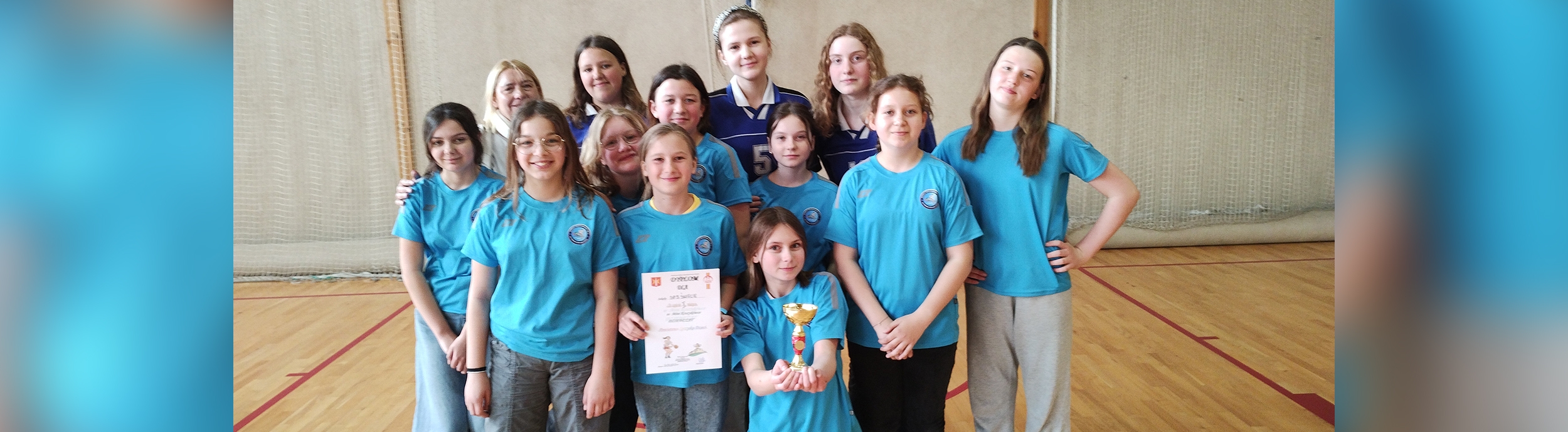 DZIEWCZYNY NAJLEPSZE W POWIECIE