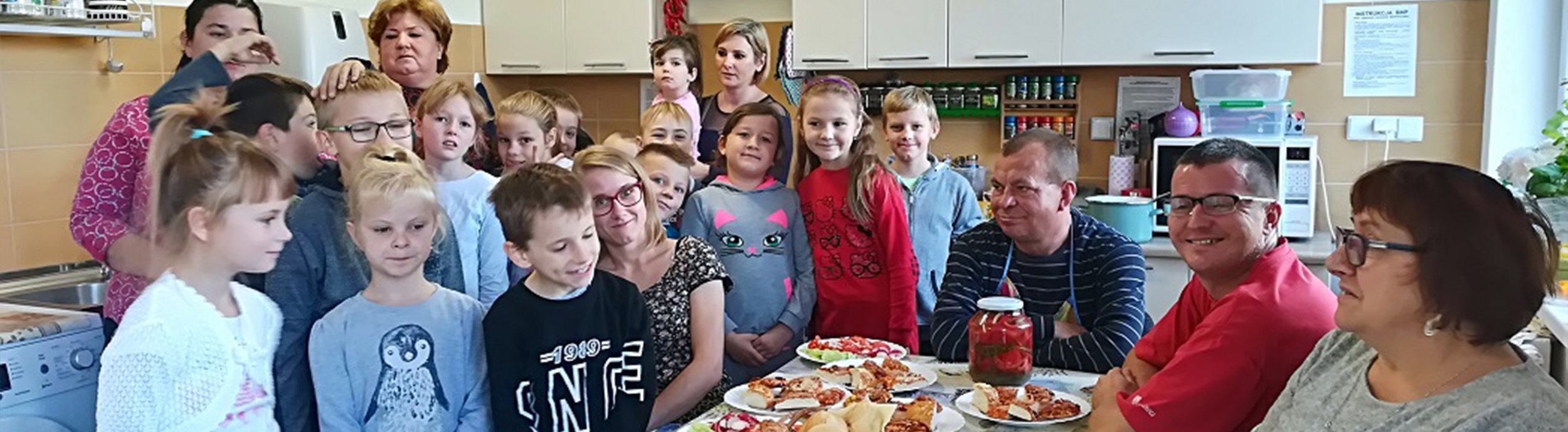 KLASA II B POZNAŁA ZAWÓD TERAPEUTY ZAJĘCIOWEGO