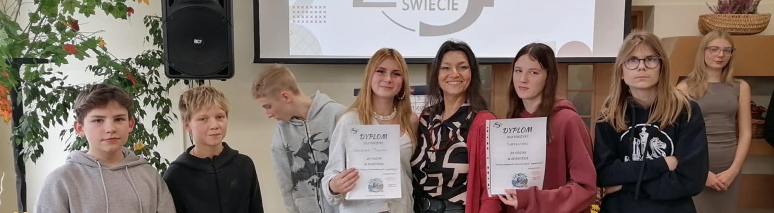 TRENING UMIEJĘTNOŚCI EKONOMICZNYCH - GRYWALIZACJA W ŚWIECIU