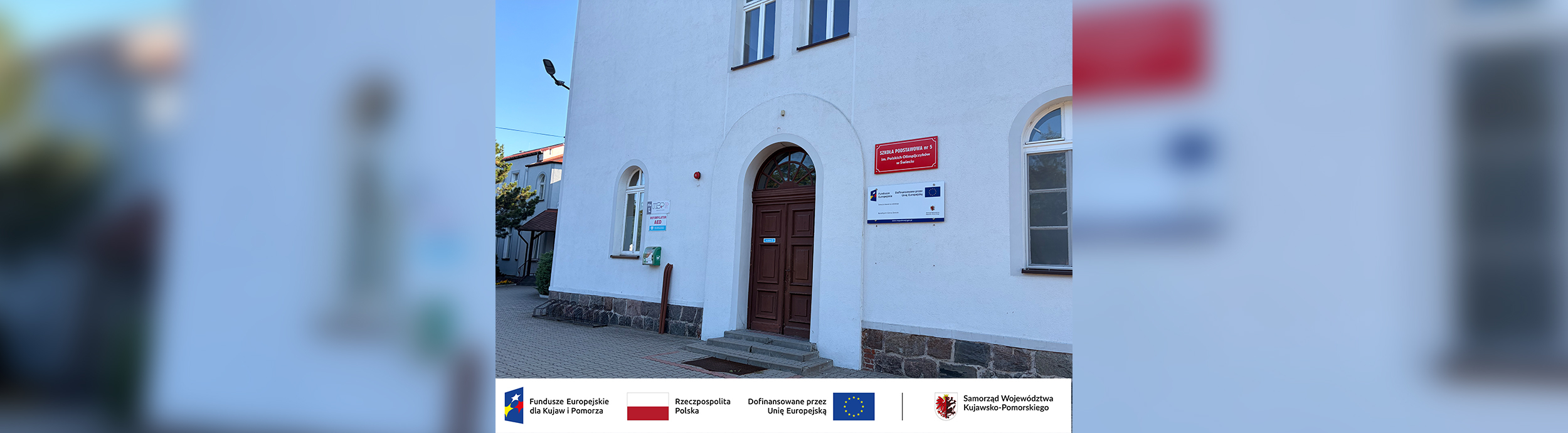 NOWA TABLICA NA BUDYNKU SZKOŁY