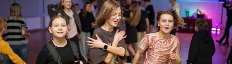 MAŁY KARNAWAŁ CZYLI ANDRZEJKI W NASZEJ SZKOLE