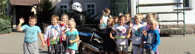 Dzielnicowi edukują pierwszaków