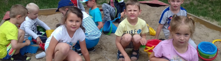 Wspólne zabawy z dziećmi z Przedszkola "Pod Łabędziem"