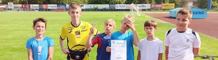 PODIUM NA FESTIWALU SZTAFET