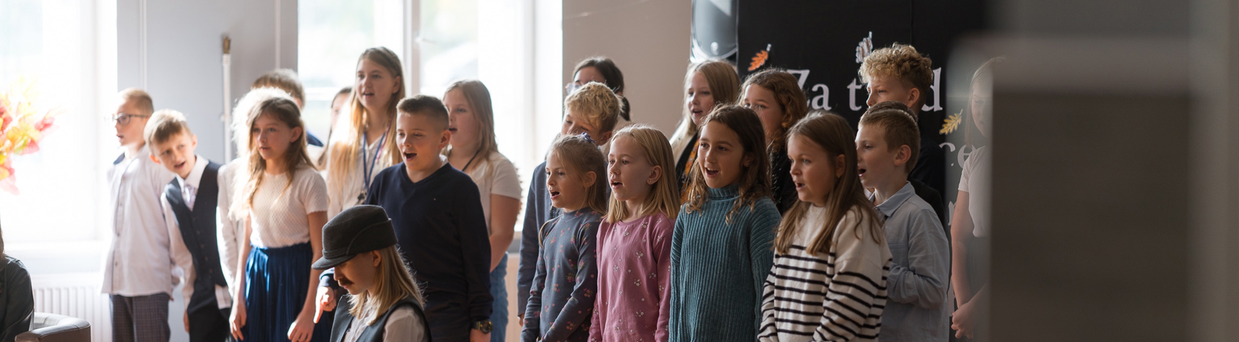 RADOSNE OBCHODY DNIA EDUKACJI NARODOWEJ W NASZEJ SZKOLE