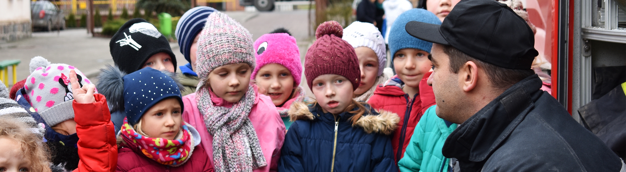 Jak bezpiecznie spędzić ferie zimowe?