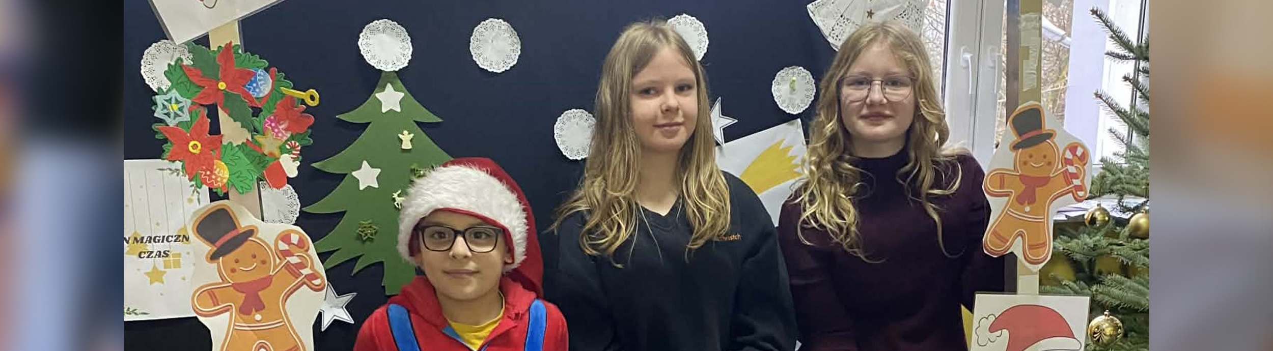 MIKOŁAJKI W NASZEJ SZKOLE – DZIEŃ PEŁEN RADOŚCI I SŁODKICH NIESPODZIANEK!